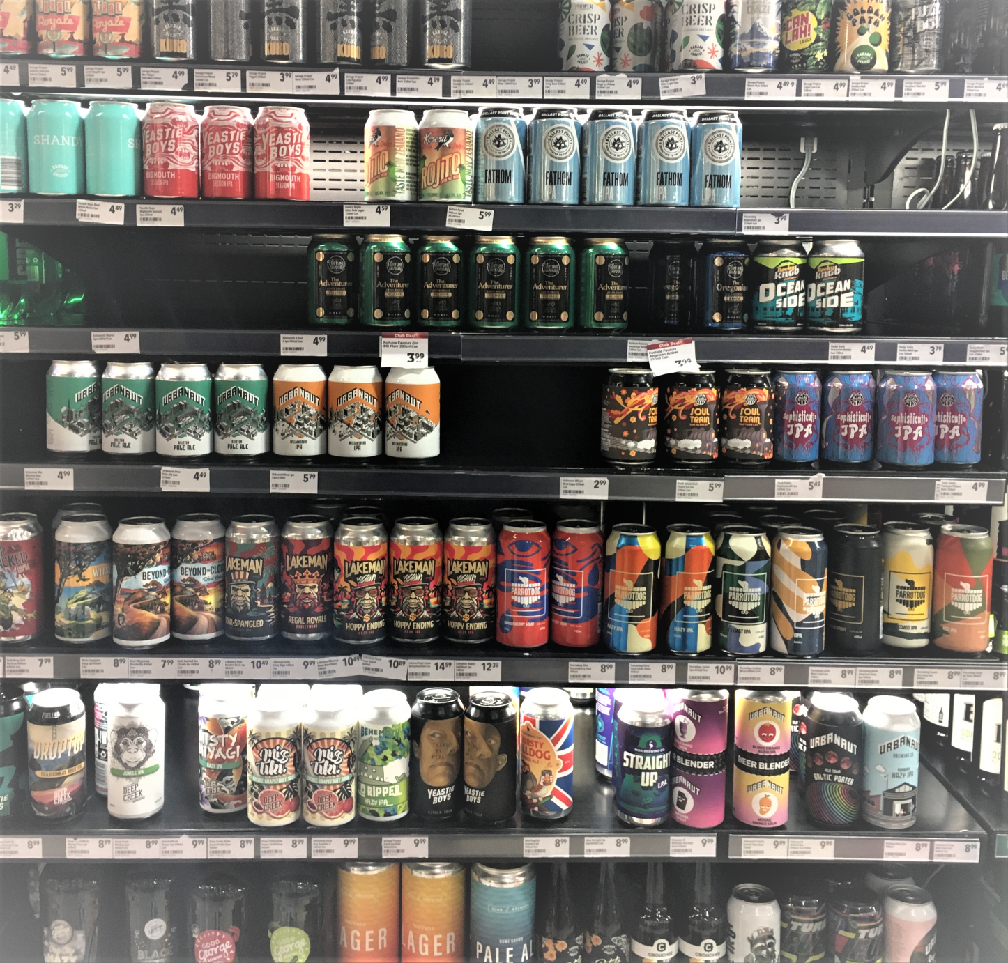 最近はクラフトビールも缶が人気だ。<span id=